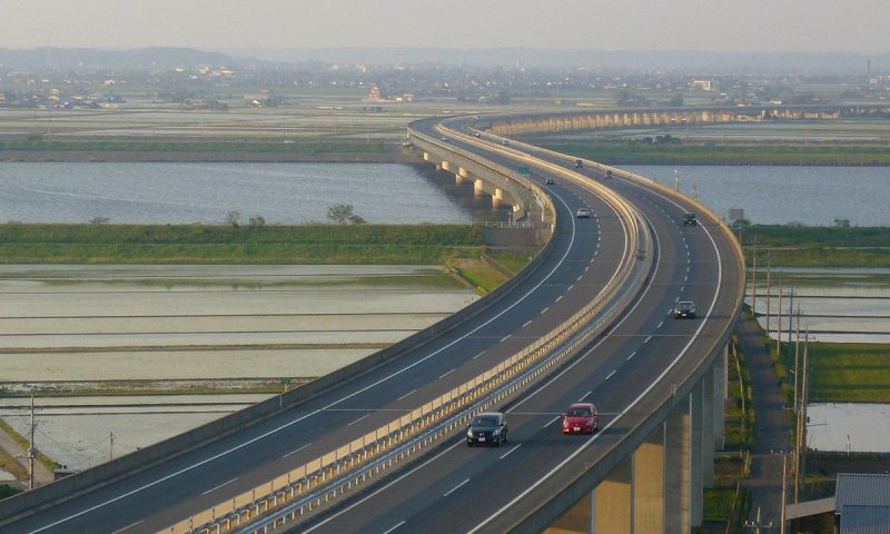 英語脳メルマガ 第02543号 The government decided Thursday to raise the speed limit for the country’s major expressways の意味は?