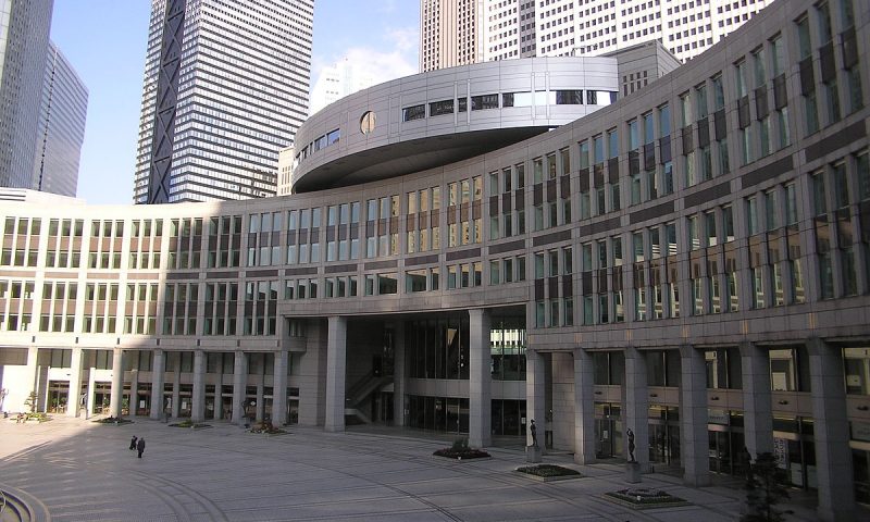英語脳メルマガ 第02621号 Tokyo Gov Yoichi Masuzoe proposed Wednesday to halve his salary の意味は?