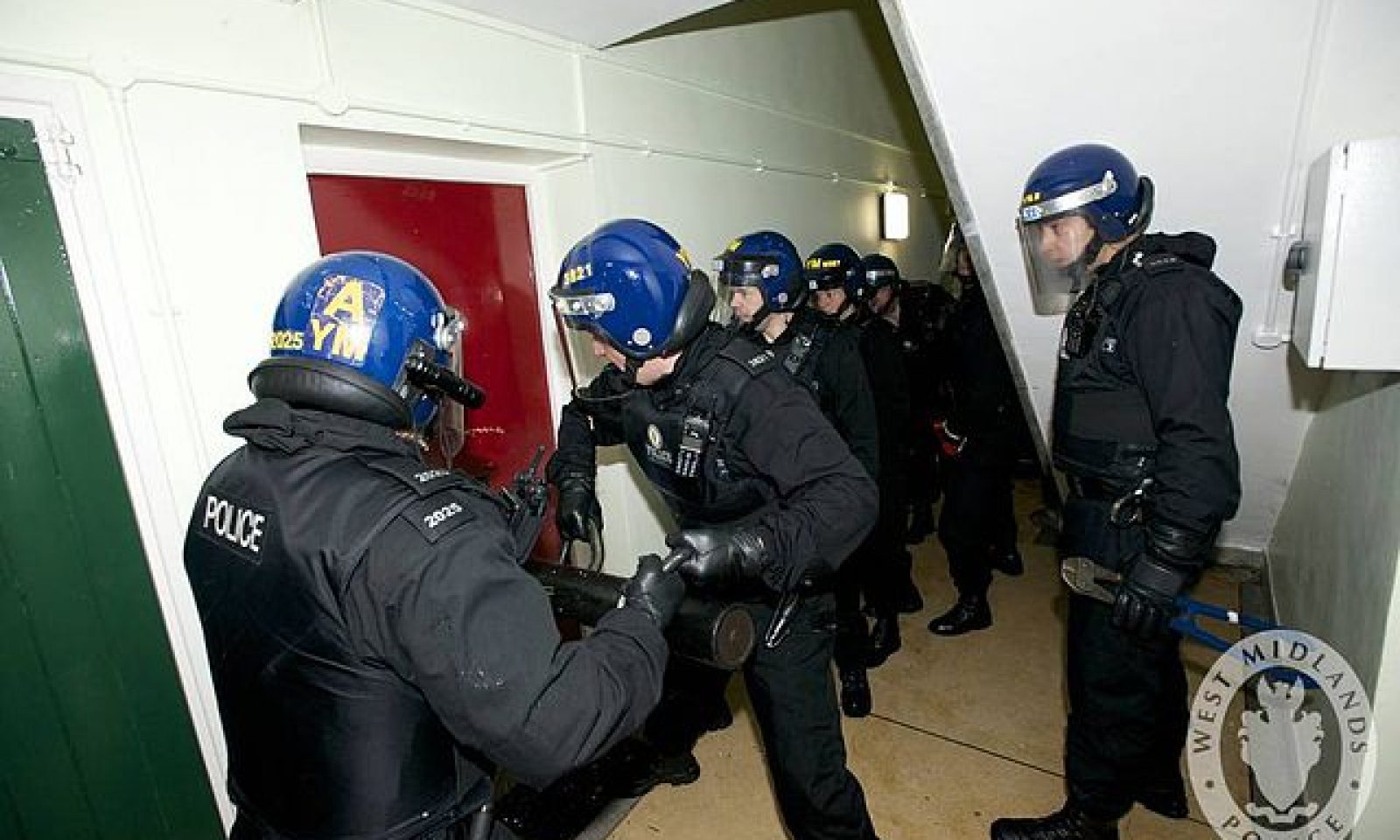 英語脳メルマガ 第号 Today I Found Out The Friend I Signed A Lease With Is Actually A Wanted Drug Dealer の意味は 英語脳ネット