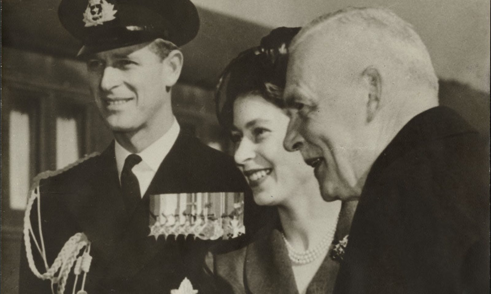 英語脳メルマガ 第号 英語脳 Princess Elizabeth And Lieutenant Philip Mountbatten Married In Westminster Abbey の意味は 英語脳ネット 英語脳メルマガ 第号 英語脳 Princess Elizabeth And Lieutenant Philip Mountbatten Married In Westminster Abbey の意味は 英語脳ネット