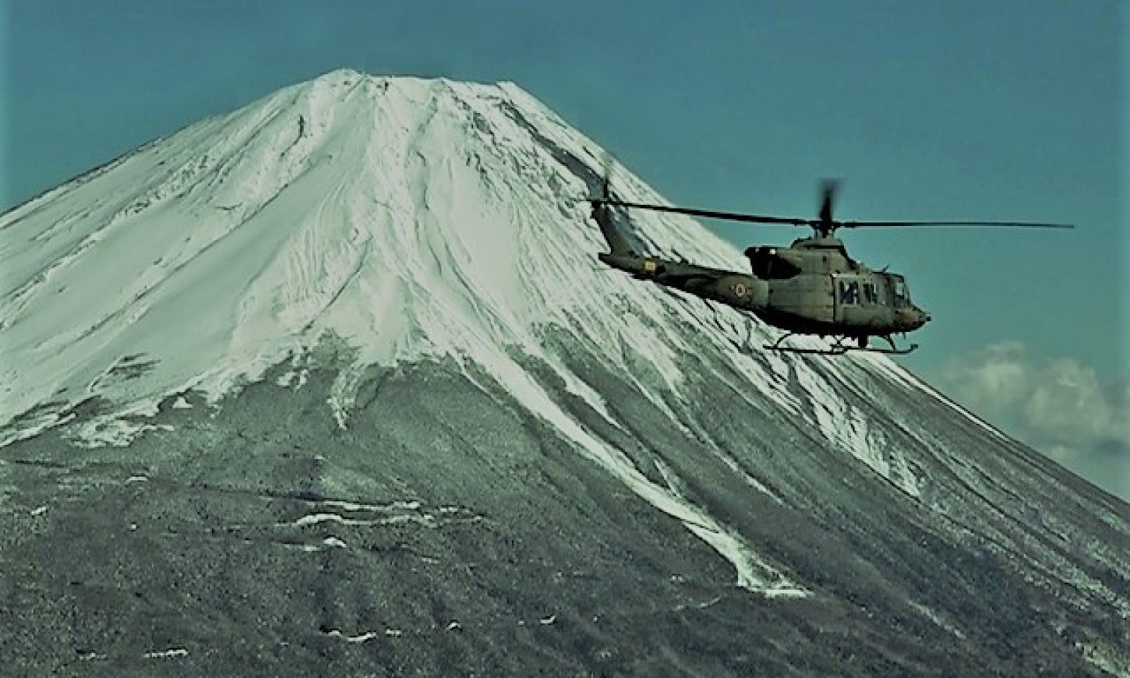 英語脳メルマガ 第040号 Held Against The Backdrop Of Mt Fuji の意味は 英語脳ネット